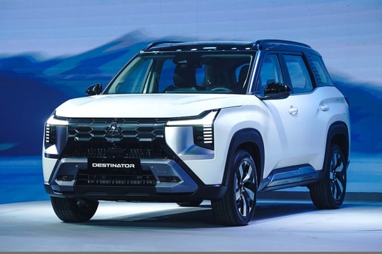 Mitsubishi Destinator - tân binh có gì để cạnh tranh?
