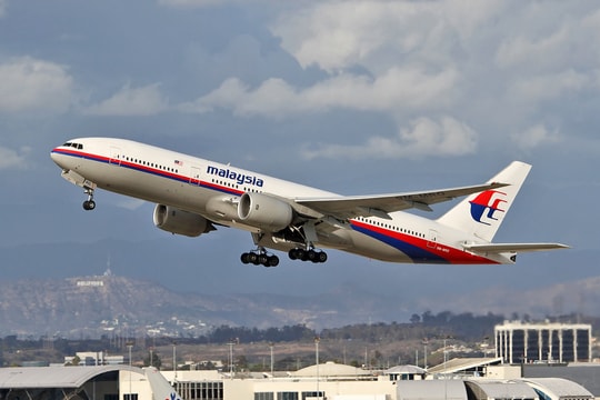 Malaysia nối lại chiến dịch tìm kiếm máy bay MH370