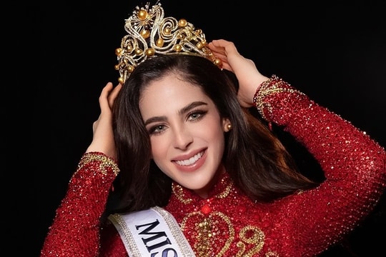 Miss Universe 2025: Tôi không mua giải