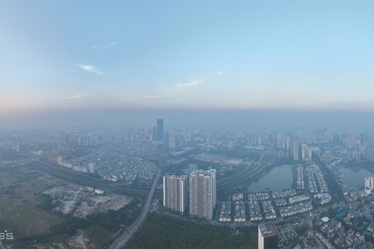 Hà Nội ô nhiễm không khí từ sáng đến đêm