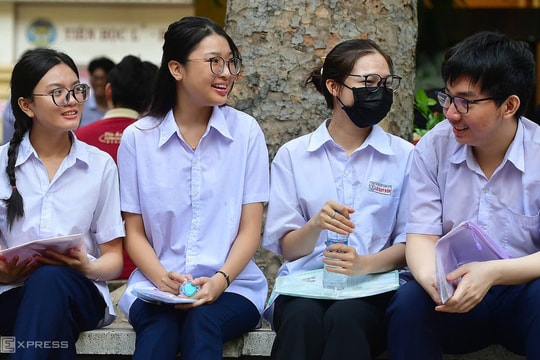 Đề xuất Giám đốc Sở được 'nới trần' dạy thêm trong trường