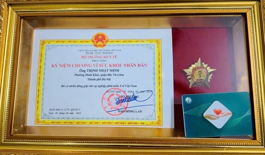 Truy tặng Kỷ niệm chương cho chàng trai 18 tuổi hiến tạng cứu sống 4 người