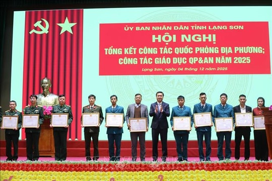 Xây dựng thế trận quốc phòng toàn dân ngày càng vững chắc