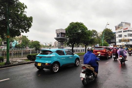 TP Hồ Chí Minh: Cảnh báo mưa lớn kết hợp triều cường dâng cao gây ngập sâu nhiều khu vực