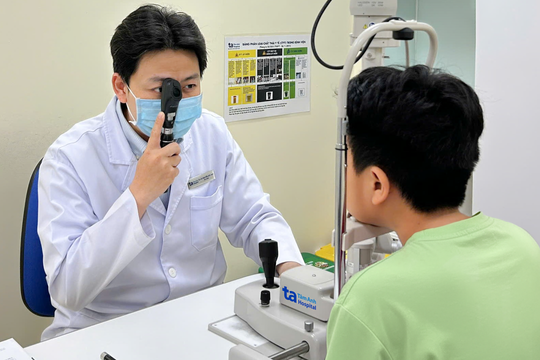 Trẻ bị sụp mí bẩm sinh có chữa khỏi không?