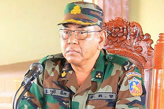Tướng Campuchia tái xuất sau tin đồn tử trận