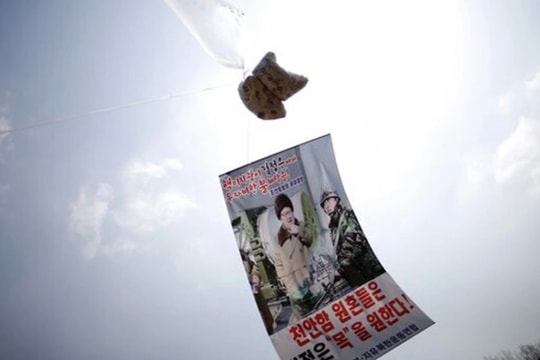 Hàn Quốc điều tra 'nghi án' thả truyền đơn sang Triều Tiên