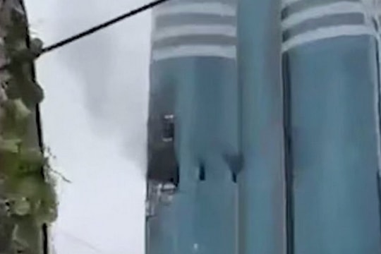 UAV Ukraine đâm vào tòa nhà chọc trời Nga