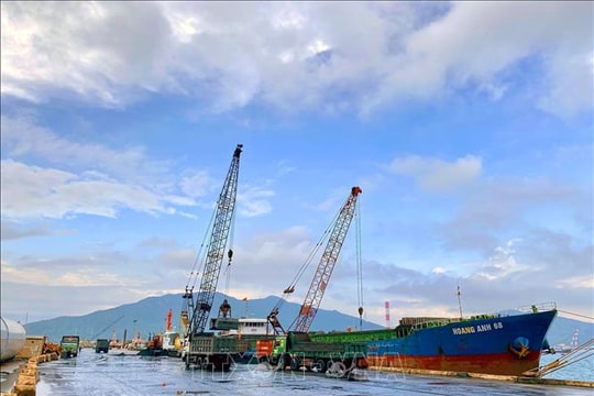 Vì sao tăng trưởng năm 2025, Việt Nam được đánh giá sáng nhất khu vực