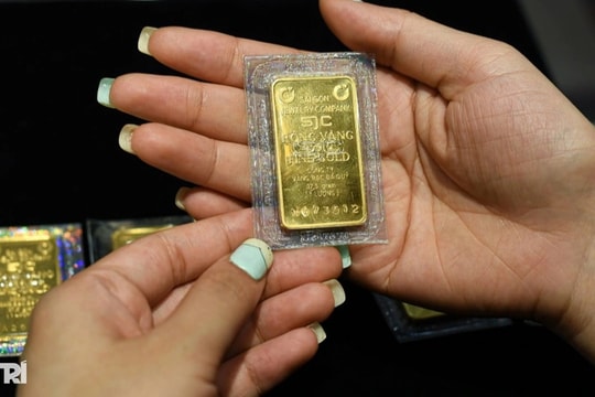 Giá vàng giảm 700.000 đồng/lượng, về dưới 154 triệu đồng/lượng