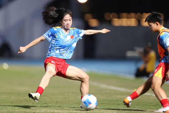 Việt Nam 1-0 Malaysia (H1): Bàn thắng sớm