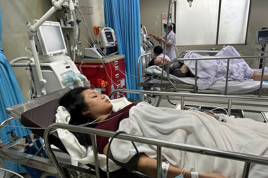 Nạn nhân vụ cháy 4 người chết: 'Khói lửa bao trùm phải nhảy lầu thoát thân'