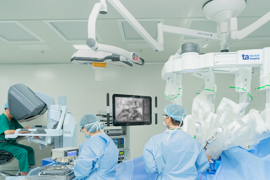 Bệnh viện phẫu thuật bằng robot Da Vinci Xi nhiều nhất Việt Nam
