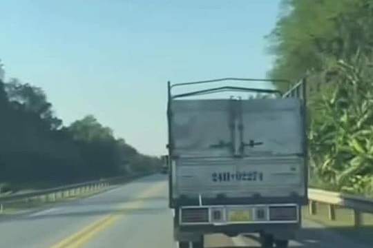 Xử phạt xe tải bị nghi 'chim mồi' trên cao tốc