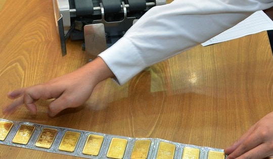 Giá vàng hôm nay 5-12: Bật tăng mạnh trở lại