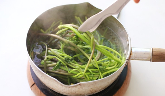 2 loại rau “khoái khẩu” mùa lạnh dễ thành ổ sán, đặc biệt là loại đứng đầu danh sách