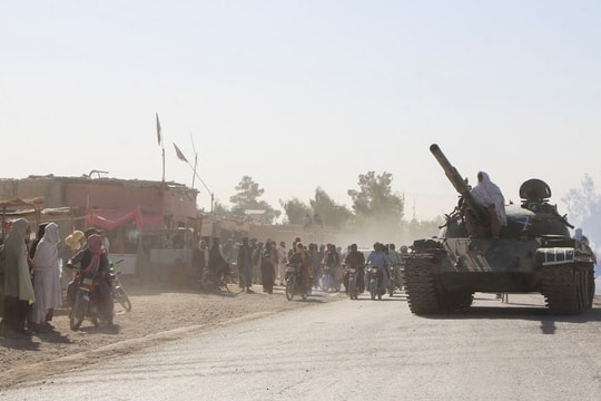 Pakistan và Afghanistan giao tranh dữ dội dọc biên giới