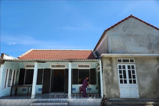 Thiên tai khốc liệt, cần mẫu nhà ở phòng, tránh bão lụt phù hợp thực tế