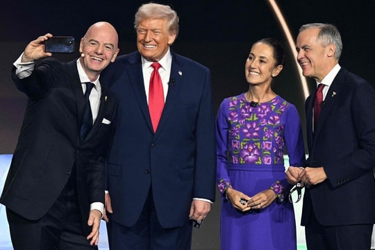 Lễ bốc thăm World Cup 2026 bị chê lố bịch