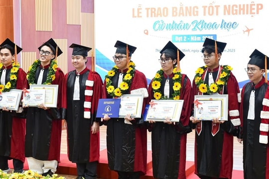 Những sinh viên đầu tiên tốt nghiệp ngành Trí tuệ nhân tạo