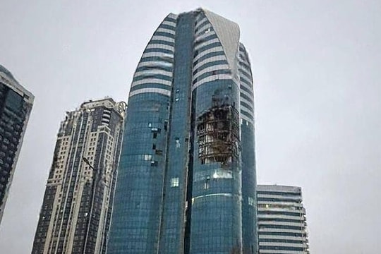 Drone Ukraine đánh trúng tòa tháp gần tư dinh lãnh đạo Chechnya