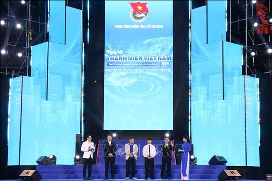 Trao Giải thưởng 'Tình nguyện quốc gia' và 'Tuổi trẻ sáng tạo' toàn quốc