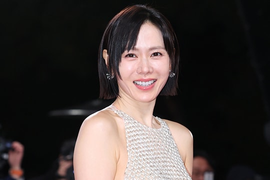 Mỹ nhân Son Ye-jin kéo cáp, tập lưng duy trì vóc dáng