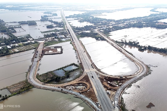 Cao tốc Cần Thơ - Cà Mau trước ngày thông xe