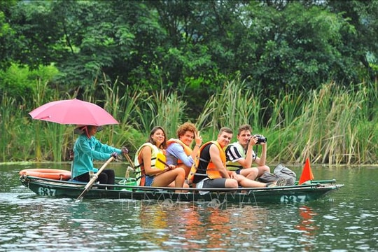 Du lịch tăng trưởng mạnh, Việt Nam đón hơn 19 triệu lượt khách quốc tế