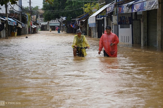 Khánh Hòa điều tra việc vận hành xả lũ các hồ chứa