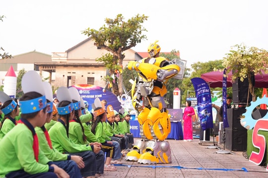 Biến sân trường thành phòng thí nghiệm 4.0