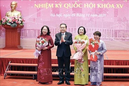 Chủ tịch Quốc hội Trần Thanh Mẫn dự tổng kết Nhóm nữ đại biểu Quốc hội khóa XV