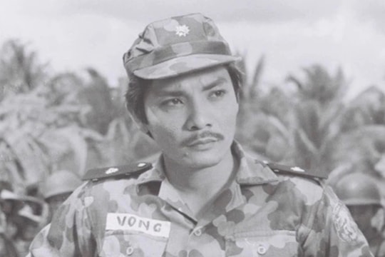 Diễn viên 'Ván bài lật ngửa' sau 43 năm: Người qua đời, người sống kín tiếng