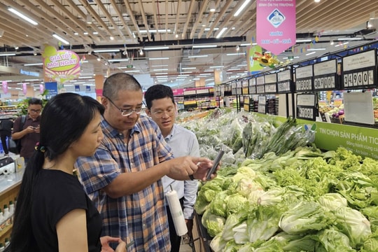 TP Hồ Chí Minh: Tăng hỗ trợ xúc tiến thương mại, mở rộng đường đi cho hàng Việt