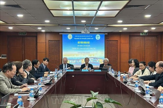 Bảo đảm an ninh con người trong bối cảnh biến đổi toàn cầu