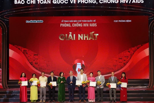 TTXVN đoạt giải Nhất Giải Báo chí toàn quốc về phòng, chống HIV/AIDS