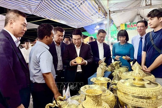 Khai mạc Hội chợ thương mại OCOP biên giới Việt Nam – Campuchia