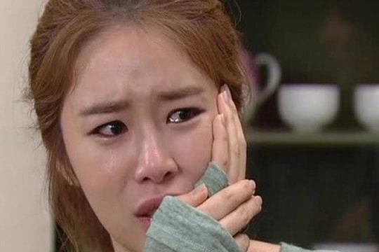 Lỡ mời bạn bữa ăn 2 triệu đồng, tôi bất ngờ khi vợ đòi ly hôn