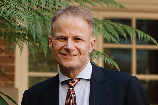 Sức khỏe giáo sư tự thử nghiệm vaccine ung thư chuyển xấu