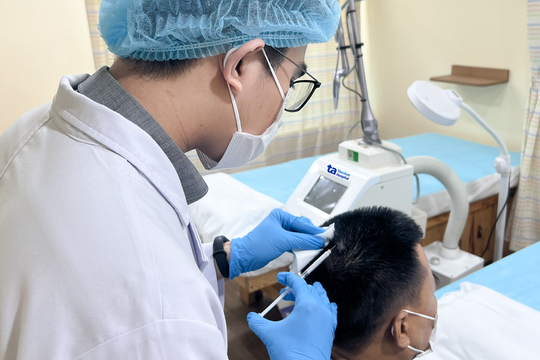 Viêm da tiết bã gây ngứa rát da dầu