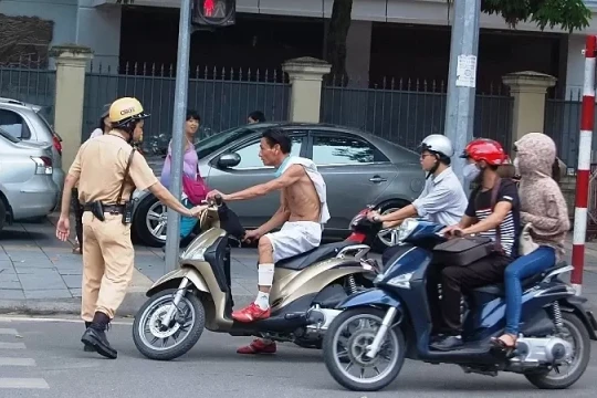 'Văn hóa tùy tiện trong giao thông'