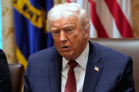 Ông Trump: 'Châu Âu suy tàn, yếu đuối'