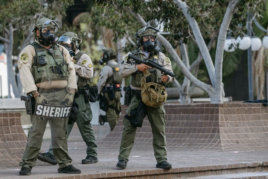 Thẩm phán ngăn ông Trump điều vệ binh tới Los Angeles