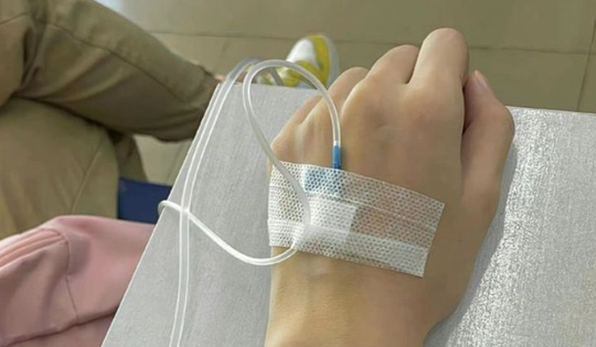 Người đàn ông 49 tuổi gặp nạn khi lái xe, nguyên nhân đến từ bộ đồ "quen thuộc"