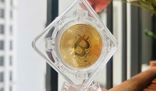 Áp thuế 0,1% khi chuyển nhượng tài sản số như Bitcoin, Ethereum...