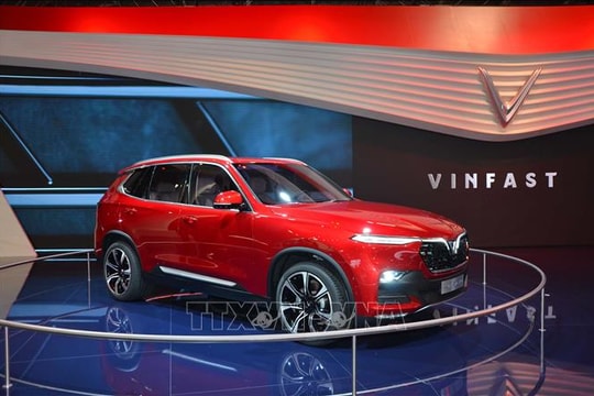 Cuộc đua cuối năm: Xe điện bứt phá, xe nhập áp đảo