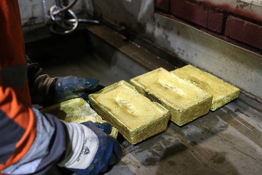 Giá vàng thế giới tăng sau khi Fed giảm lãi suất