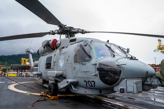 Khí tài hiện đại trên tàu tuần dương của Hải quân Mỹ