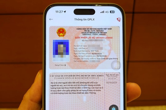 Đề xuất sẽ chủ yếu cấp giấp phép lái xe bản điện tử