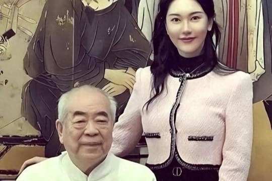 Họa sĩ 87 tuổi có con với vợ kém 50 tuổi